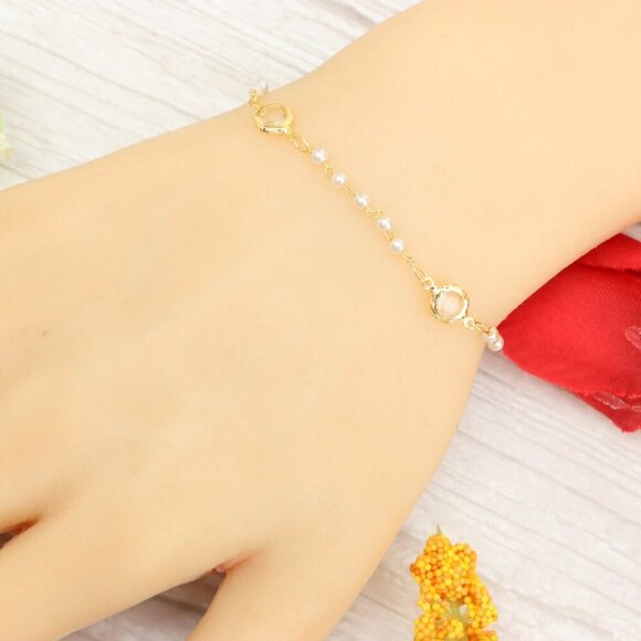 "Trendy Handmade Bracelet – A Thoughtful Gift for Girls & Women | UNVRC1332 - Picture 2 of 10